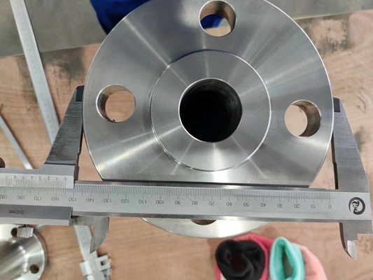 SS পাইপ ফিটিংস ফ্ল্যাঞ্জ LWN RF 300LBS ASME B16.5 SS316L 1.1/2" X 350mm ফ্ল্যাঞ্জ