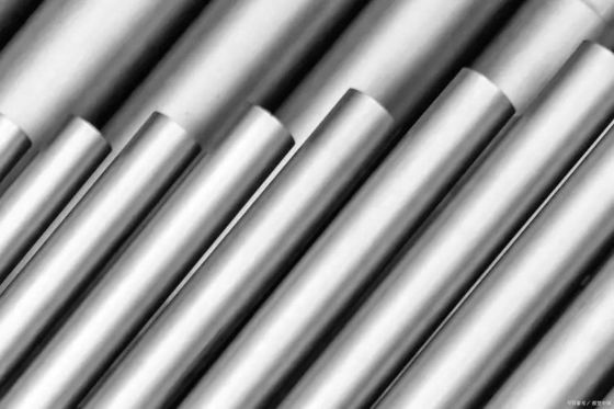 ধাতুবিদ্যাগতভাবে স্থিতিশীল ক্রায়োজেনিক কঠোরতা পিটিং প্রতিরোধী হাইড্রোজেন সালফাইড প্রতিরোধী ক্লান্তি প্রতিরোধী