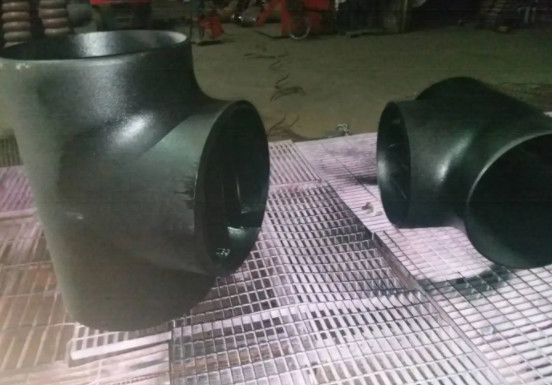 অ্যালয় 600 ASTM/UNSP N06600 Barred Tee OD 11 &quot; WT 4 মিমি পরিবেশগত