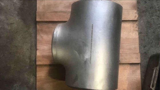 ASTM B16.9 ডুপলস স্টেইনলেস স্টিল পাইপ ব্যারেড টি UNS S31803 / 2205 6'' X 6'' SCH80